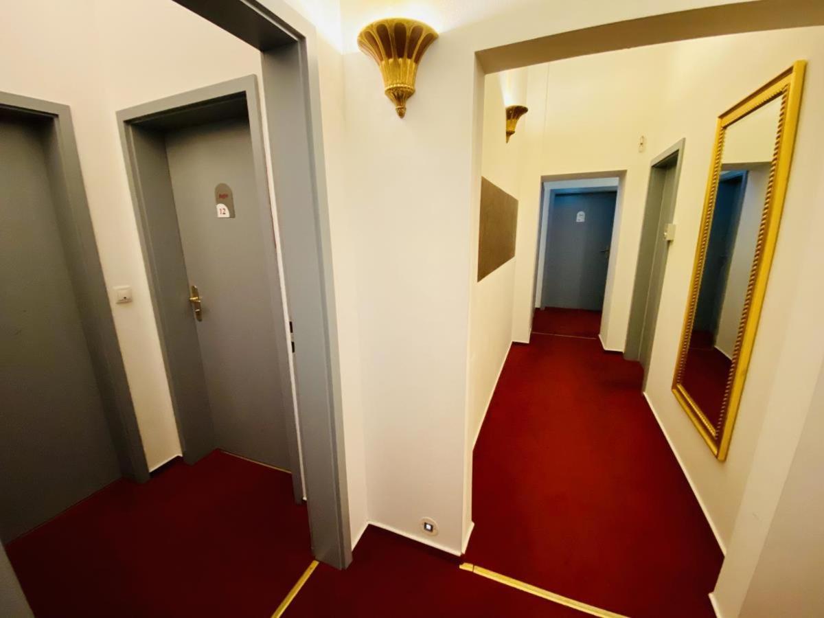 Doppelzimmer Humidor, Direkt Am Alten Strom Rostock Exterior photo